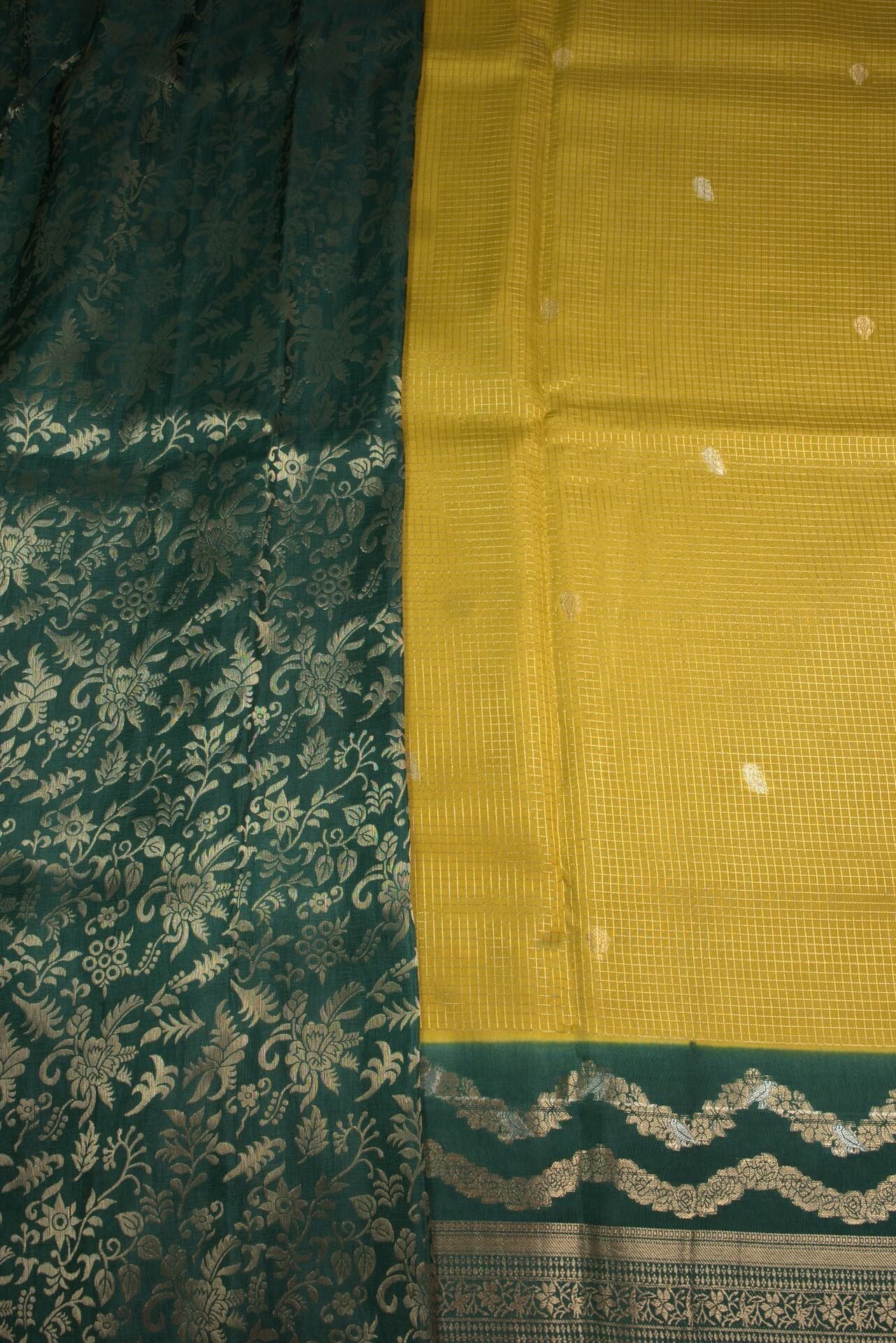 Premium Vintage Viscose Silk Saree | VKSH0317B - Image 3