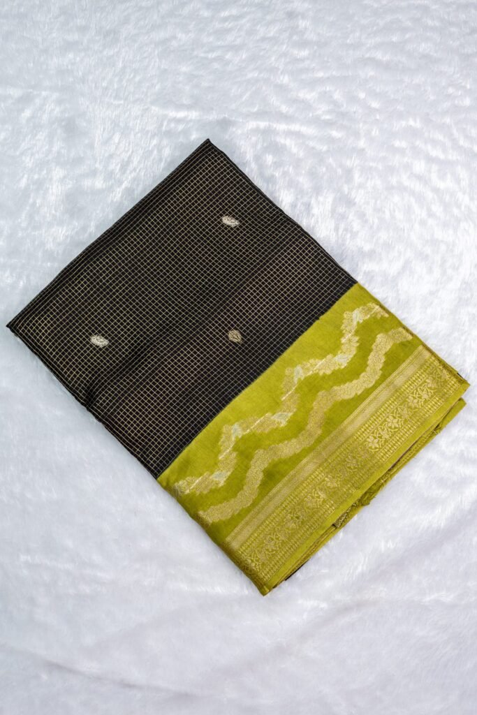 Premium Vintage Viscose Silk Saree | VKSH0317C