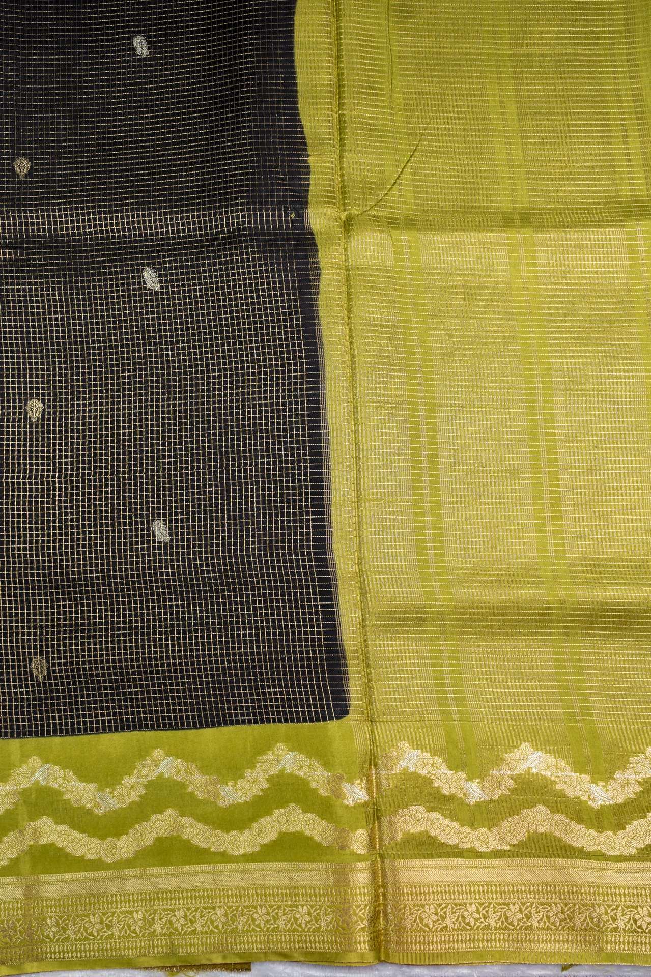 Premium Vintage Viscose Silk Saree | VKSH0317C - Image 2