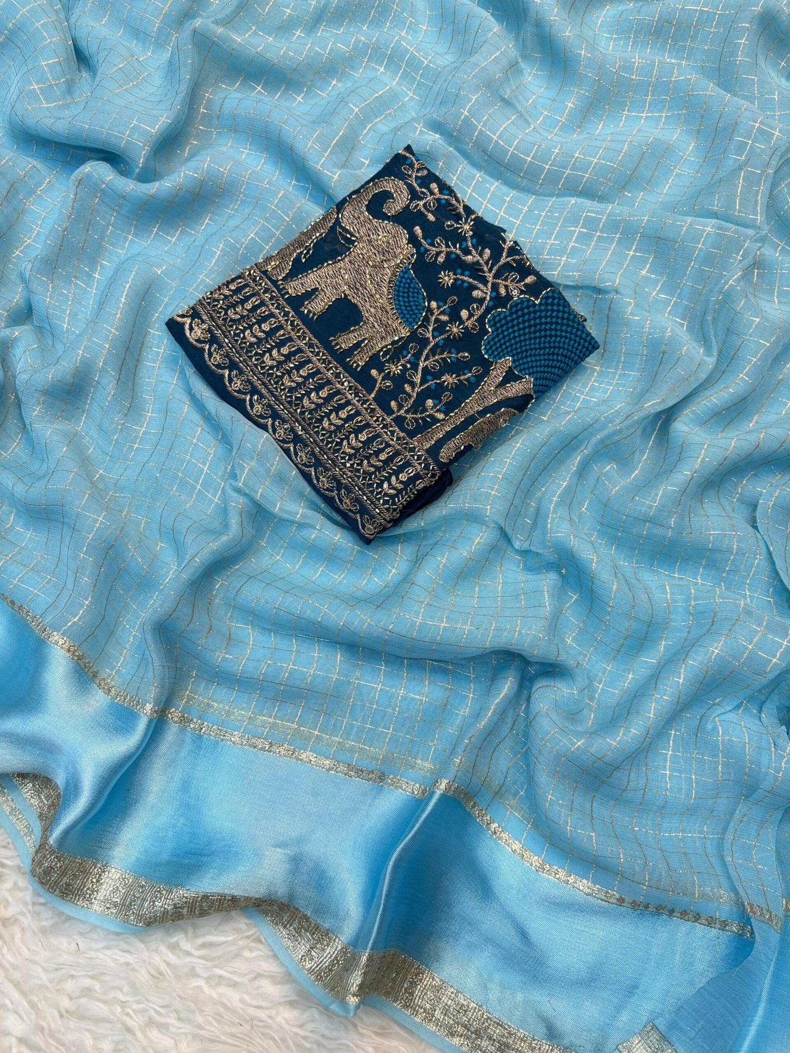 Viscose Georgette Checks Saree | VKSH0349a - Image 2
