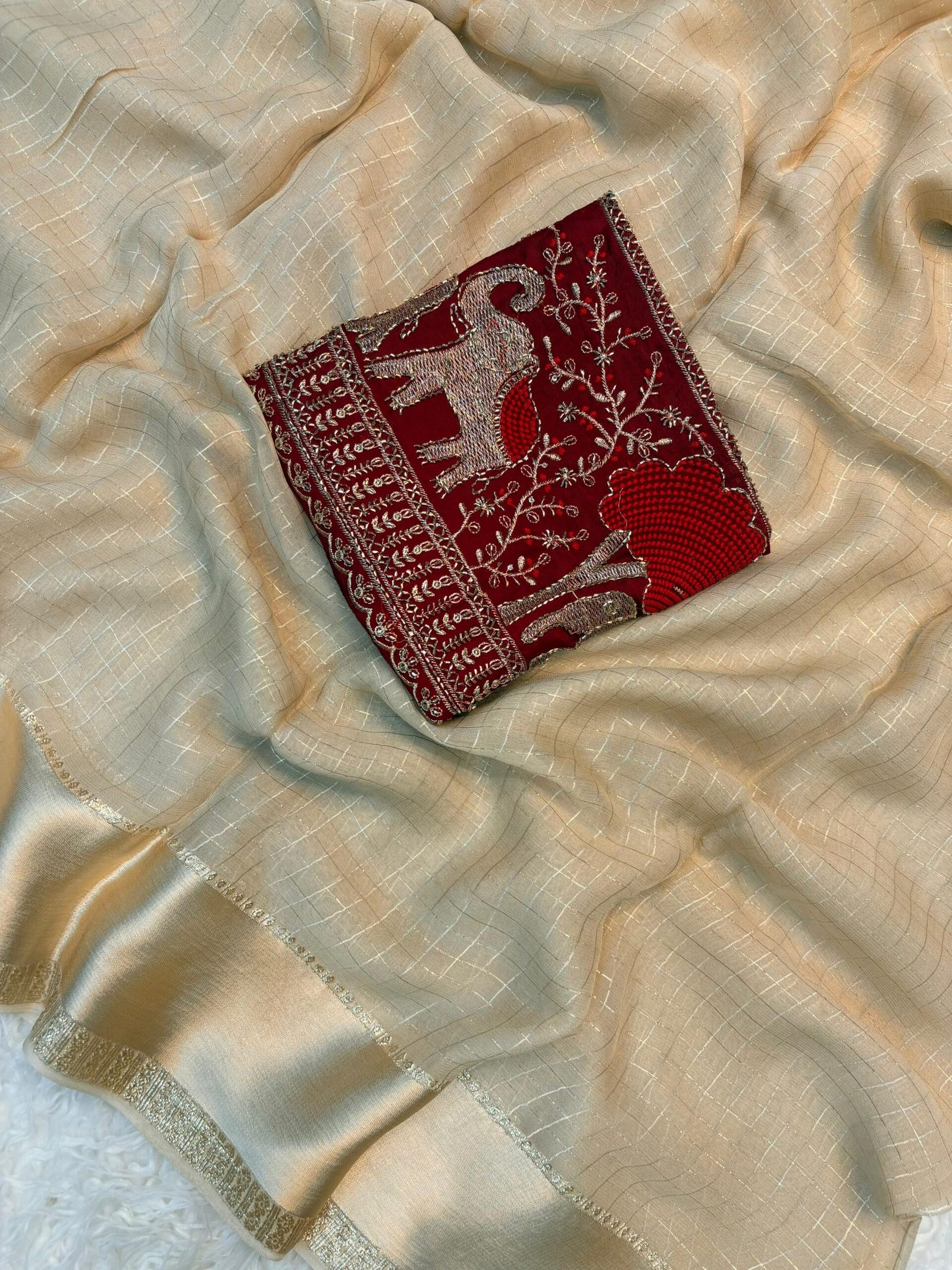 Viscose Georgette Checks Saree | VKSH0349e - Image 2